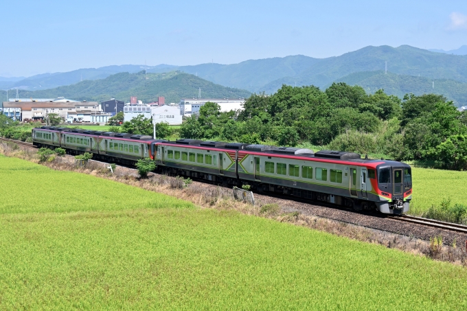 鉄道フォト・写真：JR四国2700系気動車 しまんと(特急)3号 2714 土佐大津駅 鉄道フォト・写真 by ポン太さん - 撮影日 2024/07/07 09:35