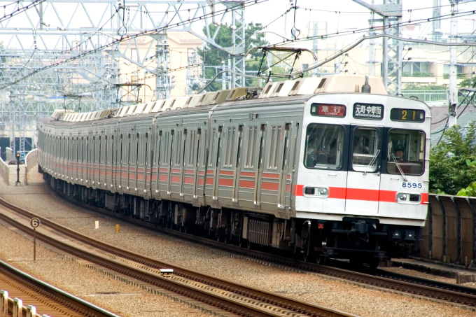 東急8090系 8695F編成 (長津田検車区) 徹底ガイド | レイルラボ(RailLab)