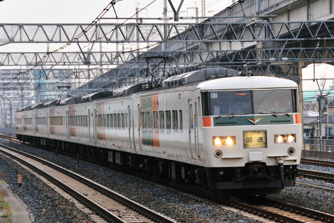 JR東日本 クハ185-305 (185系) 車両ガイド | レイルラボ(RailLab)