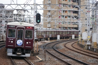 阪急電鉄 阪急7000形(Mc) 7014 鉄道フォト・写真 by ごくさん 中津駅 (大阪府|阪急)：2024年07月02日10時ごろ