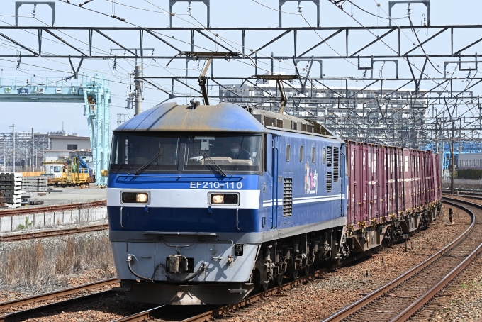 JR貨物EF210形電気機関車 EF210-110 岸辺駅 鉄道フォト・写真 by ごく