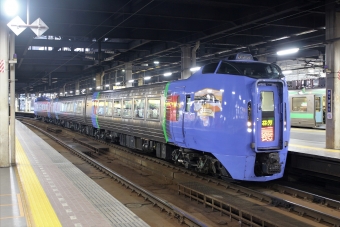 JR北海道 キハ283形 オホーツク(特急) キハ283-16 鉄道フォト・写真 by 南方極星さん 札幌駅：2023年04月06日17時ごろ