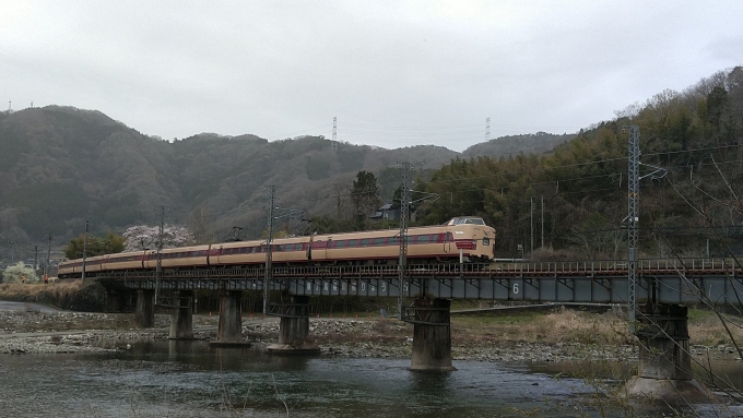 鉄道フォト・写真：JR西日本 国鉄381系電車 やくも クモハ381-507 備中川面駅 鉄道フォト・写真 by myamagi1さん - 撮影日 2023/03/25 09:55