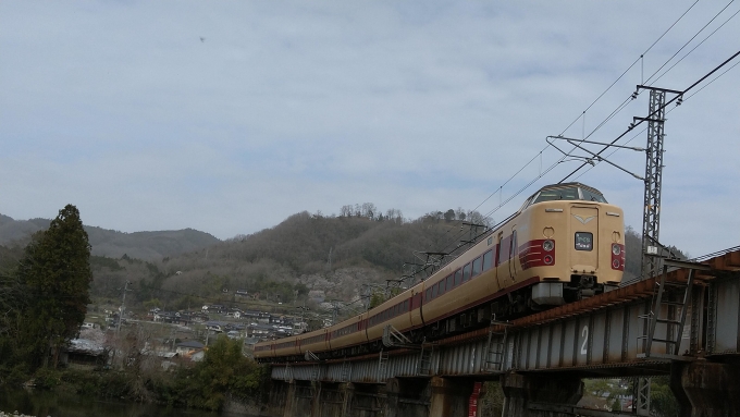 鉄道フォト・写真：JR西日本 国鉄381系電車 やくも クモハ381-507 備中川面駅 鉄道フォト・写真 by myamagi1さん - 撮影日 2023/03/25 11:48