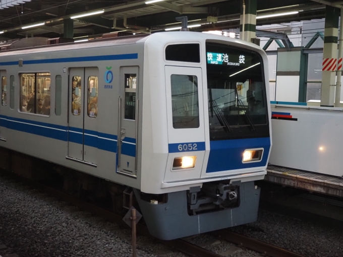 西武鉄道 西武6000系電車 6052 練馬駅 (西武) 鉄道フォト・写真 by