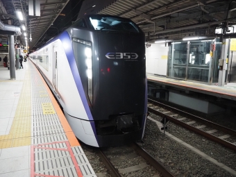 JR東日本 クハE352形 クハE352-17 鉄道フォト・写真 by red02redsさん 新宿駅 (JR)：2022年12月29日19時ごろ