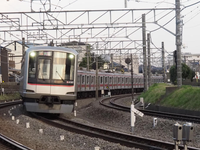 東急電鉄 4107 (東急5000系) 車両ガイド | レイルラボ(RailLab)