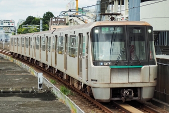 横浜市交通局 横浜市営地下鉄10000形(Mc) 10171 鉄道フォト・写真 by ましゅまろと～すとさん センター南駅：2022年09月17日12時ごろ