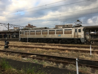 JR貨物 EF81 303 鉄道フォト・写真 by kon chanさん 鳥栖駅：2020年11月23日08時ごろ