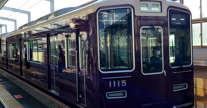 鉄道フォト・写真：阪急電鉄 阪急1000系電車(2代) 曽根駅 (大阪府) 鉄道フォト・写真 by 福鉄撮影記さん - 撮影日 2021/12/11 13:35