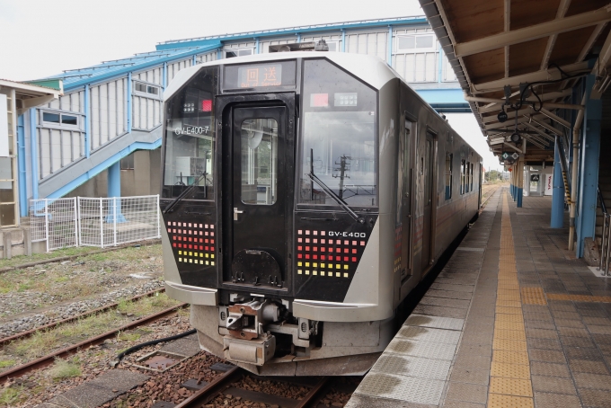 JR東日本 GV-E400形 GV-E400-7 鉄道フォト・写真 by ジオ鉄さん 坂町駅：2020年10月24日09時ごろ