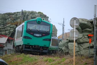 JR東日本 リゾートしらかみ(快速) 鉄道フォト・写真 by アイリーさん ：2016年04月28日11時ごろ