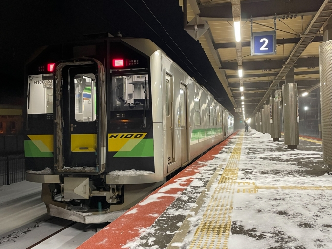 JR北海道 H100形 H100-35 鉄道フォト・写真 by North.ynさん 室蘭駅：2021年12月25日16時ごろ