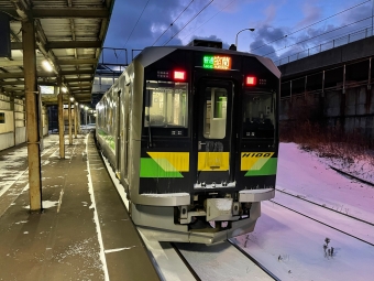 JR北海道H100形気動車 H100-42 鉄道フォト・写真 by North.ynさん 輪西駅：2021年12月25日16時ごろ