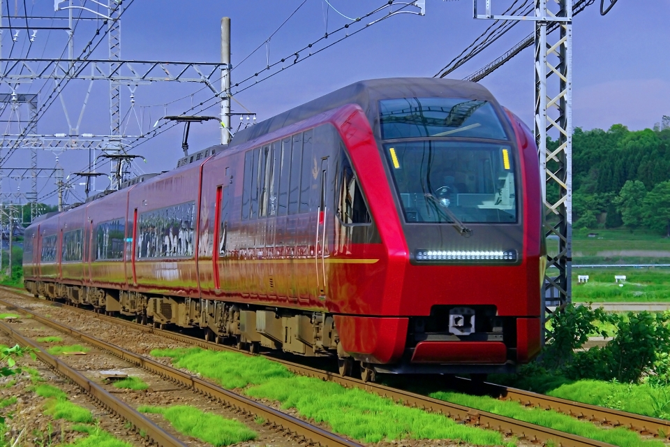 近畿日本鉄道 近鉄80000系電車  赤目口駅 鉄道フォト・写真(拡大) by VISTAEXさん | レイルラボ(RailLab)