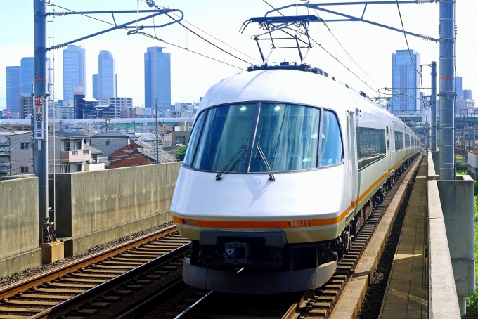 鉄道フォト・写真：近畿日本鉄道 近鉄21000系電車 烏森駅 鉄道フォト・写真 by VISTAEXさん - 撮影日 2023/07/16 08:34