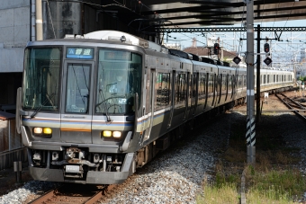 JR西日本 クモハ223形 クモハ223-6045 鉄道フォト・写真 by しぶににさん ：2021年05月15日07時ごろ
