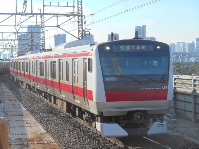 鉄道フォト・写真：JR東日本E233系電車 クハE233-5021 新木場駅 (JR) 鉄道フォト・写真 by 稲5114さん - 撮影日 2021/11/06 14:18