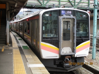 JR東日本 E129系 鉄道フォト・写真 by 稲5114さん 水上駅：2016年10月23日11時ごろ