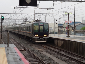 JR西日本321系電車 鉄道フォト・写真 by まされーるうぇいさん 四条畷駅：2021年06月04日14時ごろ