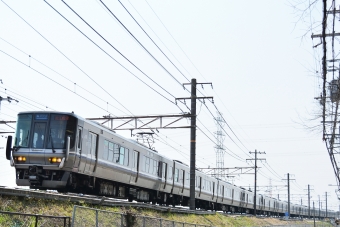 JR西日本 223系 鉄道フォト・写真 by ネットウォーカー鉄道クラブさん 高槻駅：2017年03月29日11時ごろ