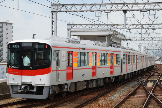 鉄道フォト・写真：山陽電車 山陽電気鉄道6000系電車 6002 千船駅 鉄道フォト・写真 by ネットウォーカー鉄道クラブさん - 撮影日 2017/07/17 13:46