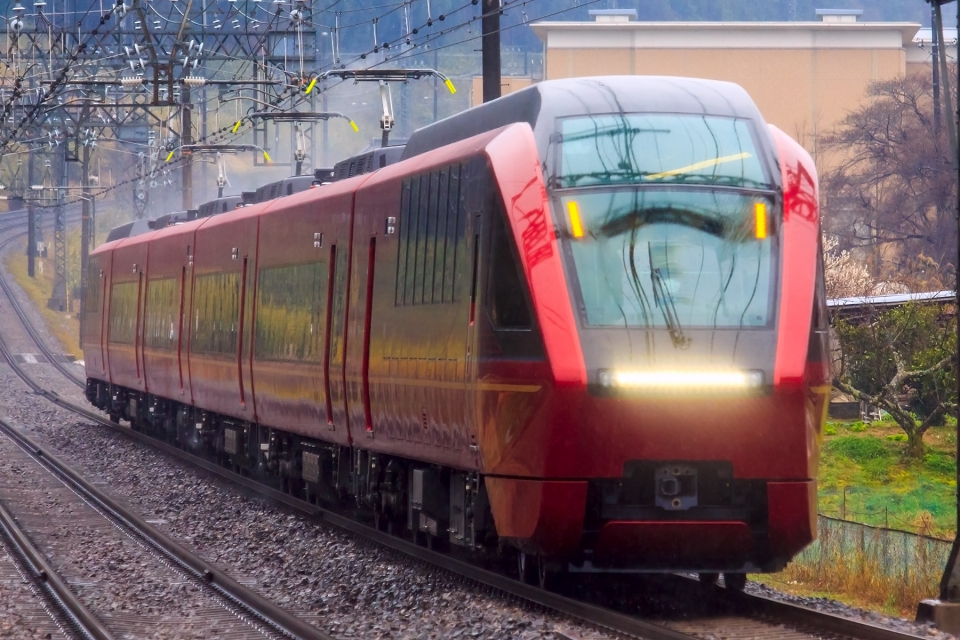 近畿日本鉄道 近鉄80000系電車  ひのとり 80603 榛原駅 鉄道フォト・写真(拡大) by sugisan1973さん | レイルラボ(RailLab)