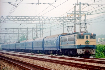 JR西日本 国鉄EF65形電気機関車 なは(特急) EF65 1127 鉄道フォト・写真 by 丹波篠山さん 山崎駅 (京都府)：1996年05月18日00時ごろ