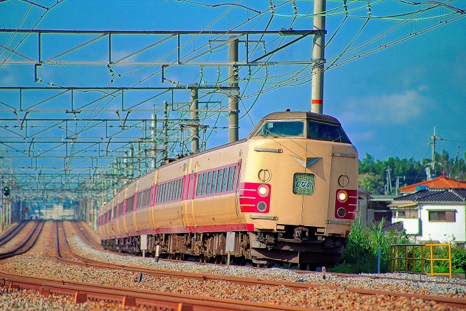 JR東海 クロ381-55 (381系) 車両ガイド | レイルラボ(RailLab)