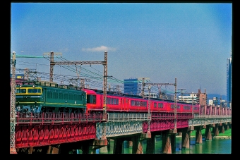 JR西日本 国鉄EF81形電気機関車 旅路 EF81 43 鉄道フォト・写真 by 丹波篠山さん 中津駅 (大阪府|大阪メトロ)：1997年05月30日00時ごろ