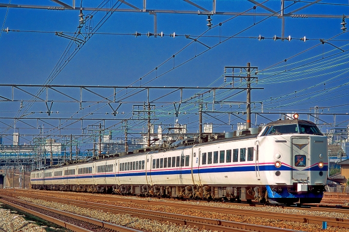 鉄道フォト・写真：JR西日本 国鉄485系電車 スーパー雷鳥 クハ481-801 高槻駅 鉄道フォト・写真 by 丹波篠山さん - 撮影日 2001/02/11 00:00