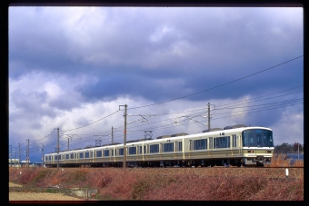 JR西日本 クハ221形 クハ221-67 鉄道フォト・写真 by 丹波篠山さん 坂田駅：1999年02月13日00時ごろ
