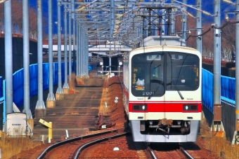 神戸電鉄2000形(Mc1) 2001 鉄道フォト・写真 by 丹波篠山さん 南ウッディタウン駅：2022年02月12日10時ごろ