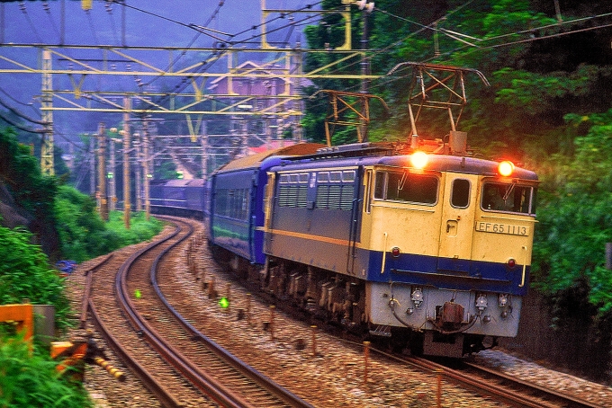 JR西日本 国鉄EF65形電気機関車 銀河 EF65 1113 根府川駅 鉄道フォト