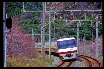 JR西日本 クロ380形 クロ380-4 鉄道フォト・写真 by 丹波篠山さん 山中渓駅：1999年04月01日00時ごろ