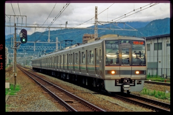 JR西日本 クハ207形 クハ207-111 鉄道フォト・写真 by 丹波篠山さん 西宮駅 (JR)：2008年08月17日00時ごろ
