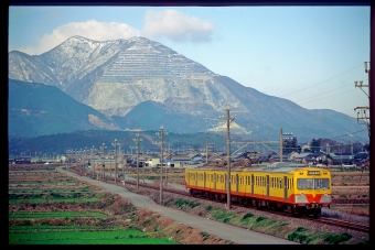 三岐鉄道801系電車 803 鉄道フォト・写真 by 丹波篠山さん 丹生川駅：2000年12月19日00時ごろ