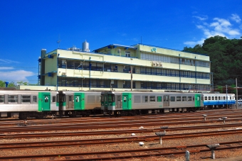 JR四国 1200形 1253 鉄道フォト・写真 by 丹波篠山さん 徳島駅：2012年08月30日11時ごろ