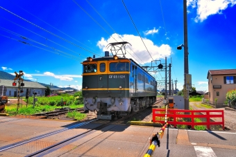 JR西日本 国鉄EF65形電気機関車 EF65 1124 鉄道フォト・写真 by 丹波篠山さん 高月駅：2019年09月08日10時ごろ