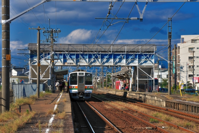 鉄道フォト・写真：JR東海 国鉄211系電車 クモハ211-1 弥富駅 (JR) 鉄道フォト・写真 by 丹波篠山さん - 撮影日 2013/10/27 08:46