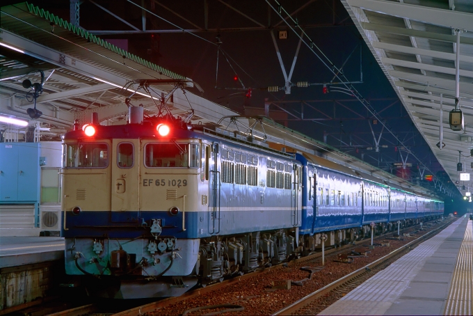 鉄道フォト・写真：JR東日本 国鉄EF65形電気機関車 銀河 EF65 1029 大阪駅 鉄道フォト・写真 by 丹波篠山さん - 撮影日 1998/08/23 00:00