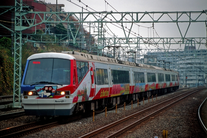 鉄道フォト・写真：伊豆急行2100系電車 フルール踊り子 2158 新子安駅 鉄道フォト・写真 by 丹波篠山さん - 撮影日 2002/11/23 00:00