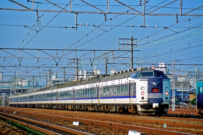 鉄道フォト・写真：JR西日本 国鉄583系電車 シュプール号 クハネ583-28 高槻駅 鉄道フォト・写真 by 丹波篠山さん - 撮影日 2004/01/02 00:00