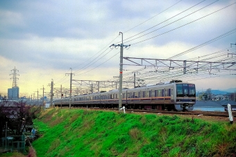 クモハ207-1004 鉄道フォト・写真