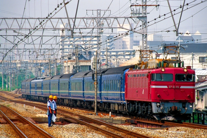 JR西日本 国鉄14系客車 スハネフ14形 EF81 45 鉄道フォト・写真 by 丹波篠山さん 塚本駅：1997年08月23日00時ごろ