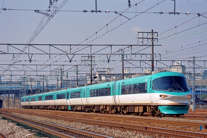 公式写真 JR西日本283系電車 オーシャンアロー クロ283-1 高槻駅 鉄道フォト