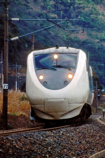 JR西日本 クハ681形 クハ681-4 鉄道フォト・写真 by 丹波篠山さん 敦賀駅 (JR)：2001年03月21日00時ごろ
