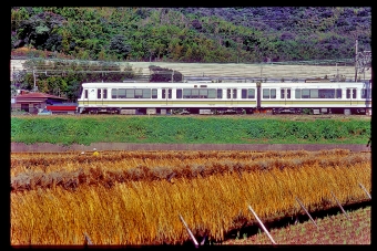 JR西日本 クハ221形 クハ221-57 鉄道フォト・写真 by 丹波篠山さん 高槻駅：1999年10月12日00時ごろ