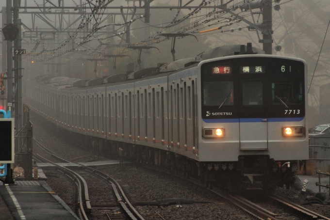 相模鉄道 7713 (相鉄7000系) 車両ガイド | レイルラボ(RailLab)