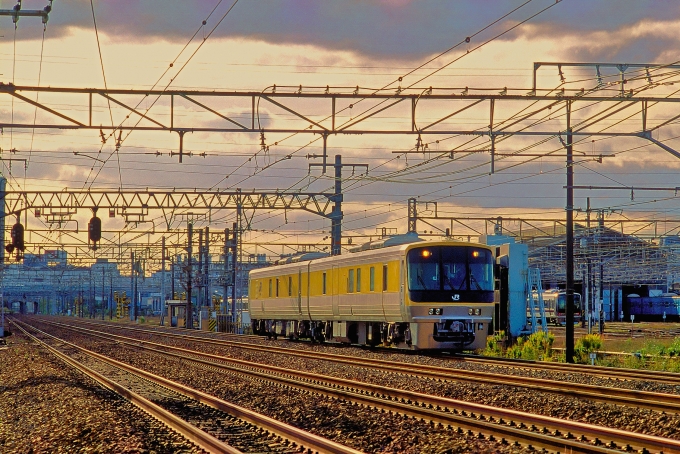 鉄道フォト・写真：JR西日本キヤ141系気動車 キクヤ141-1 高槻駅 鉄道フォト・写真 by 丹波篠山さん - 撮影日 2006/10/26 00:00